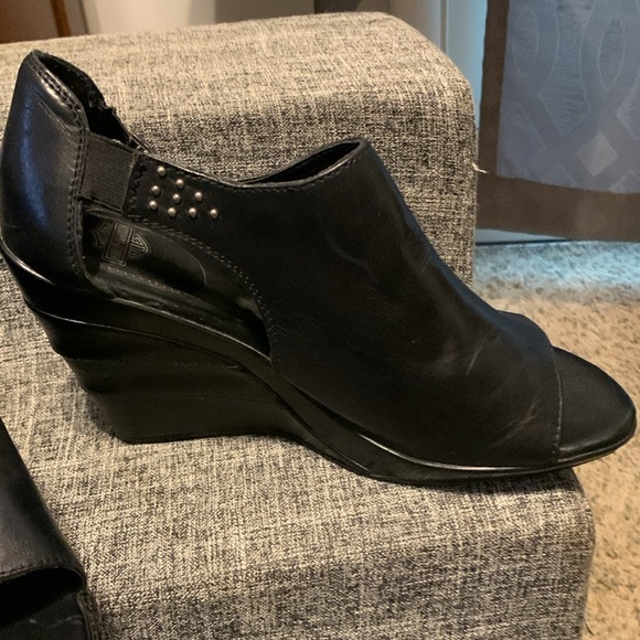 Super cool Harley Davidson open toe wedges! - Picture 3 of 8